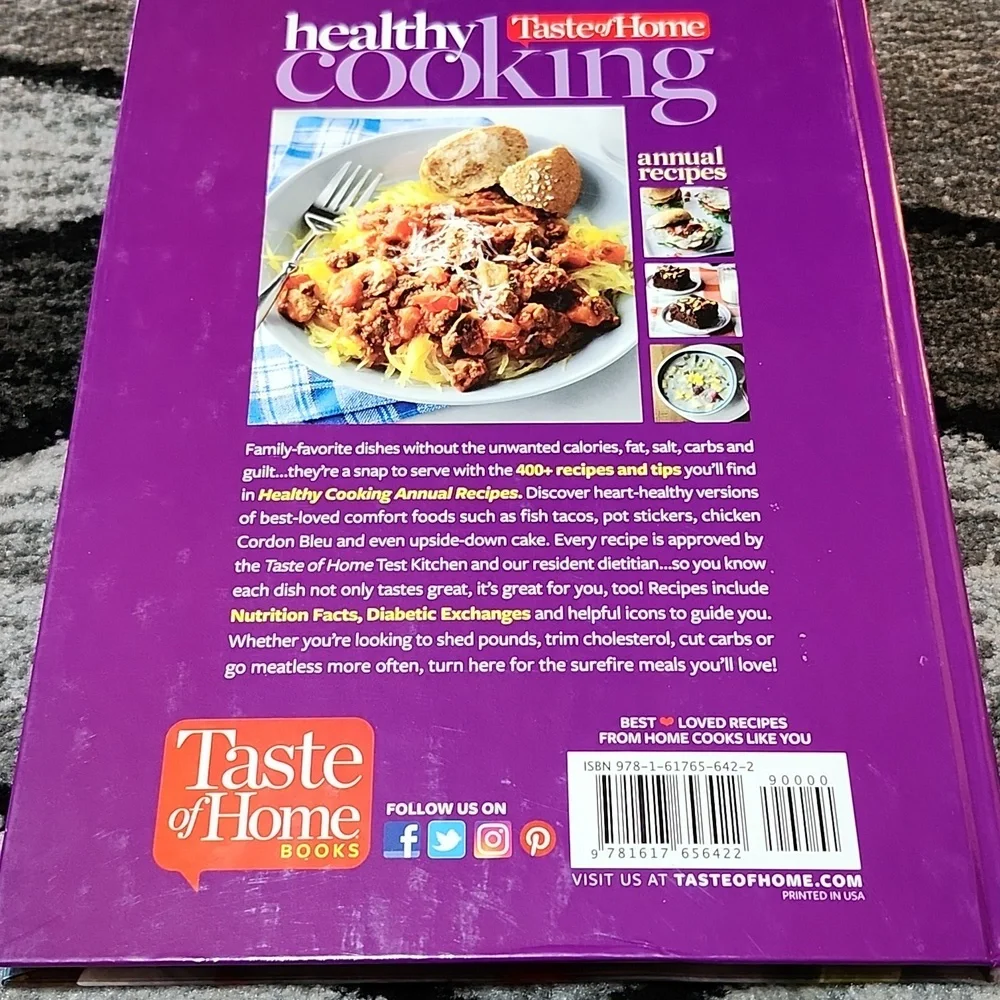 TASTE OF HOME HEALTHY COOKING 2017 ANNUAL RECIPES HARDCOVER COOKBOOK
